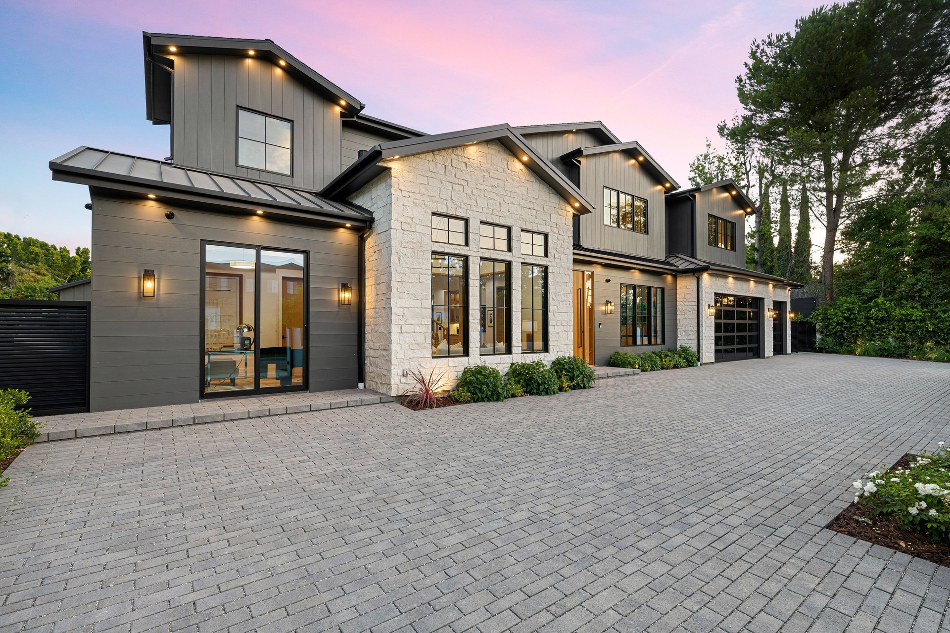 New Construction Loans — Up to 85% LTC and 100% of the build costs. Also finance the land acquisition!