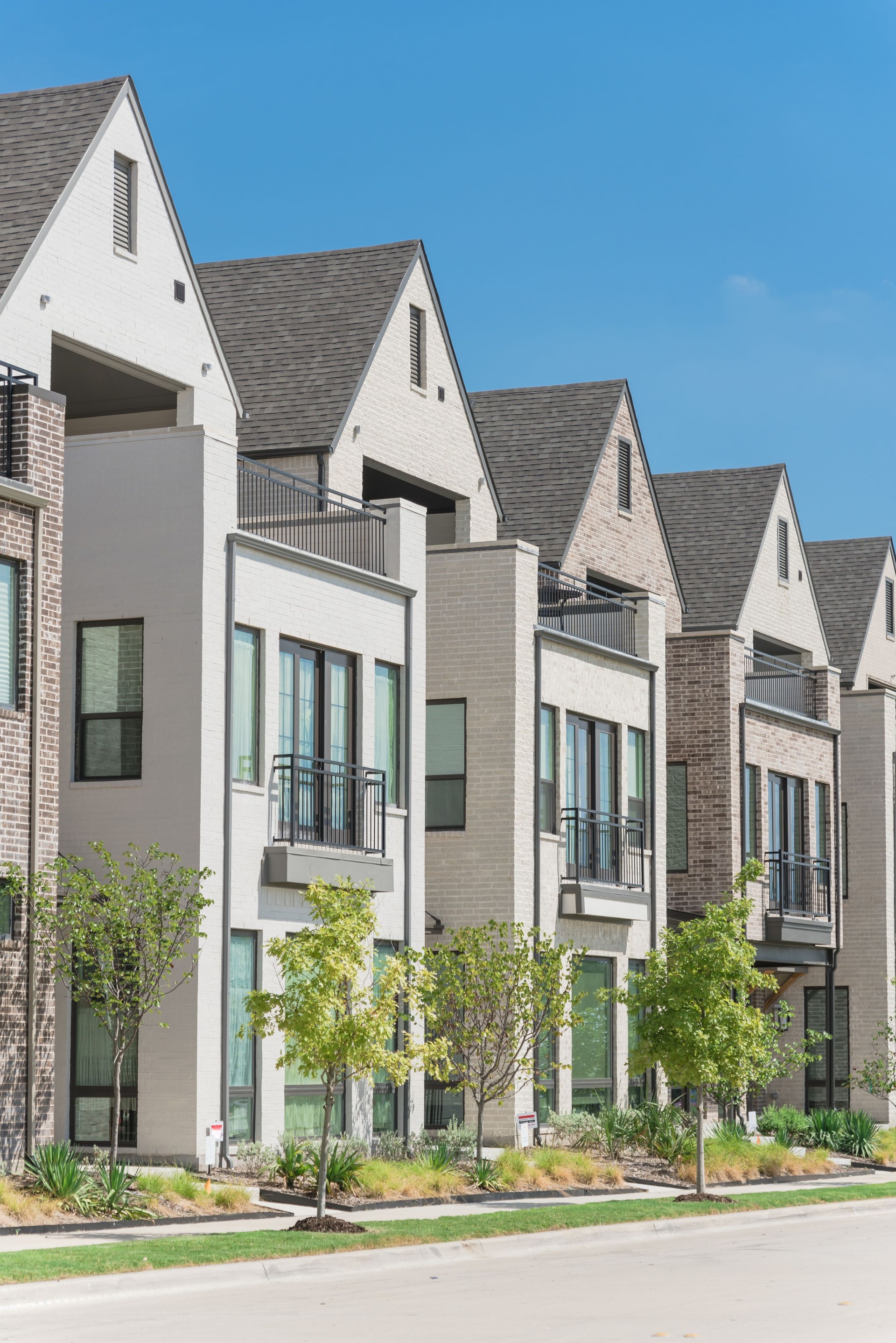 LGV Capital provides Texas investment property loans with flexible terms and competitive rates. Finance single-family, multifamily, or portfolio rental properties to expand your real estate investments